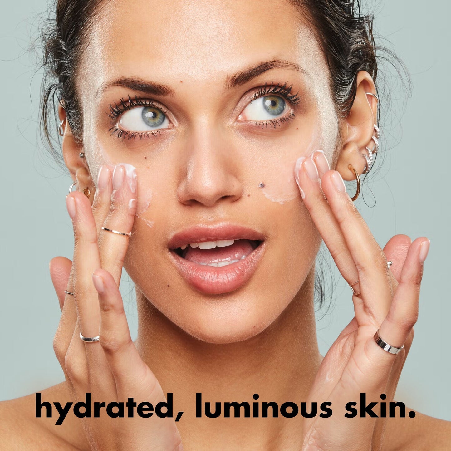 holy-hydration-face-cream-fragrance-free-o8 0226_EDU_HHFaceCreamFragranceFree_Benefit.jpg