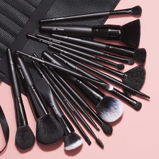 17-piece-ultimate-makeup-brush-set-and-travel-roll-e6 042423_UltBrushSet_V1_Main-2_IGF.jpg