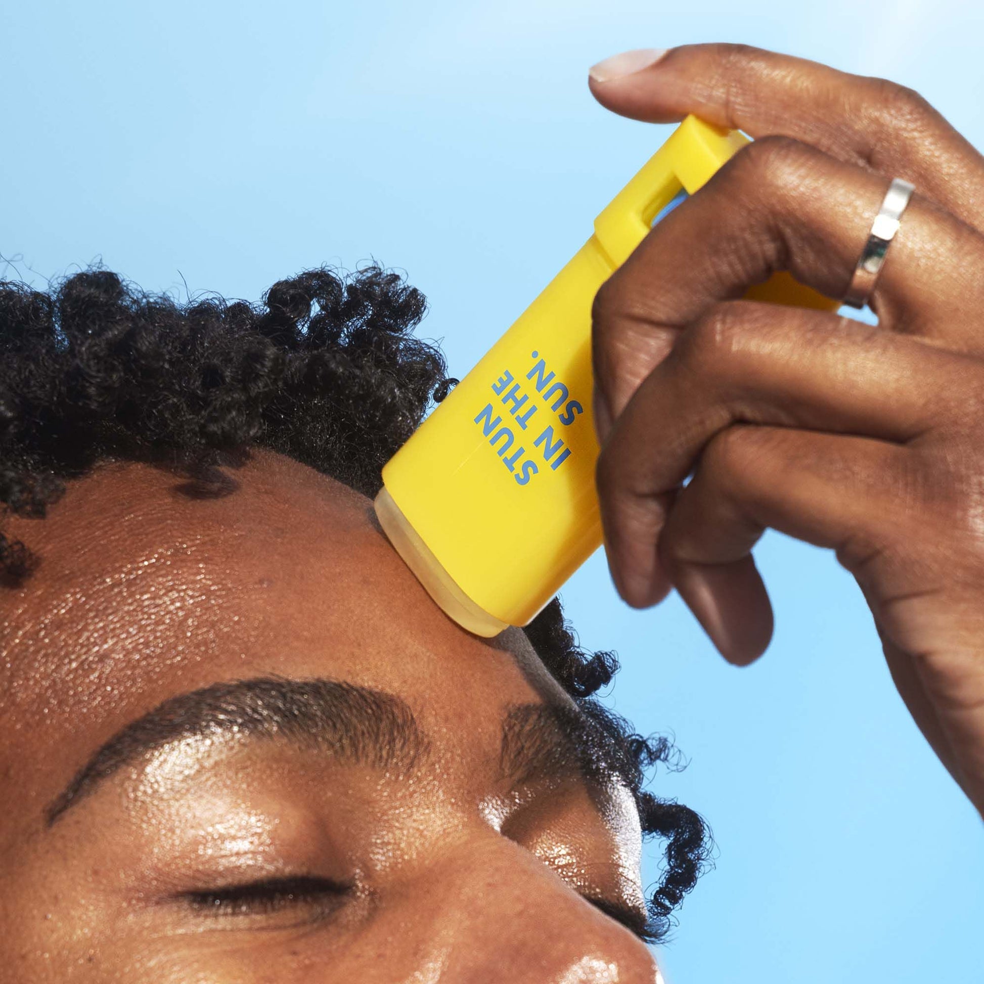 suntouchable-invisi-stick-spf-50-n0 060624_Mikel_InvisiStick_0107_v2_IGF.jpg