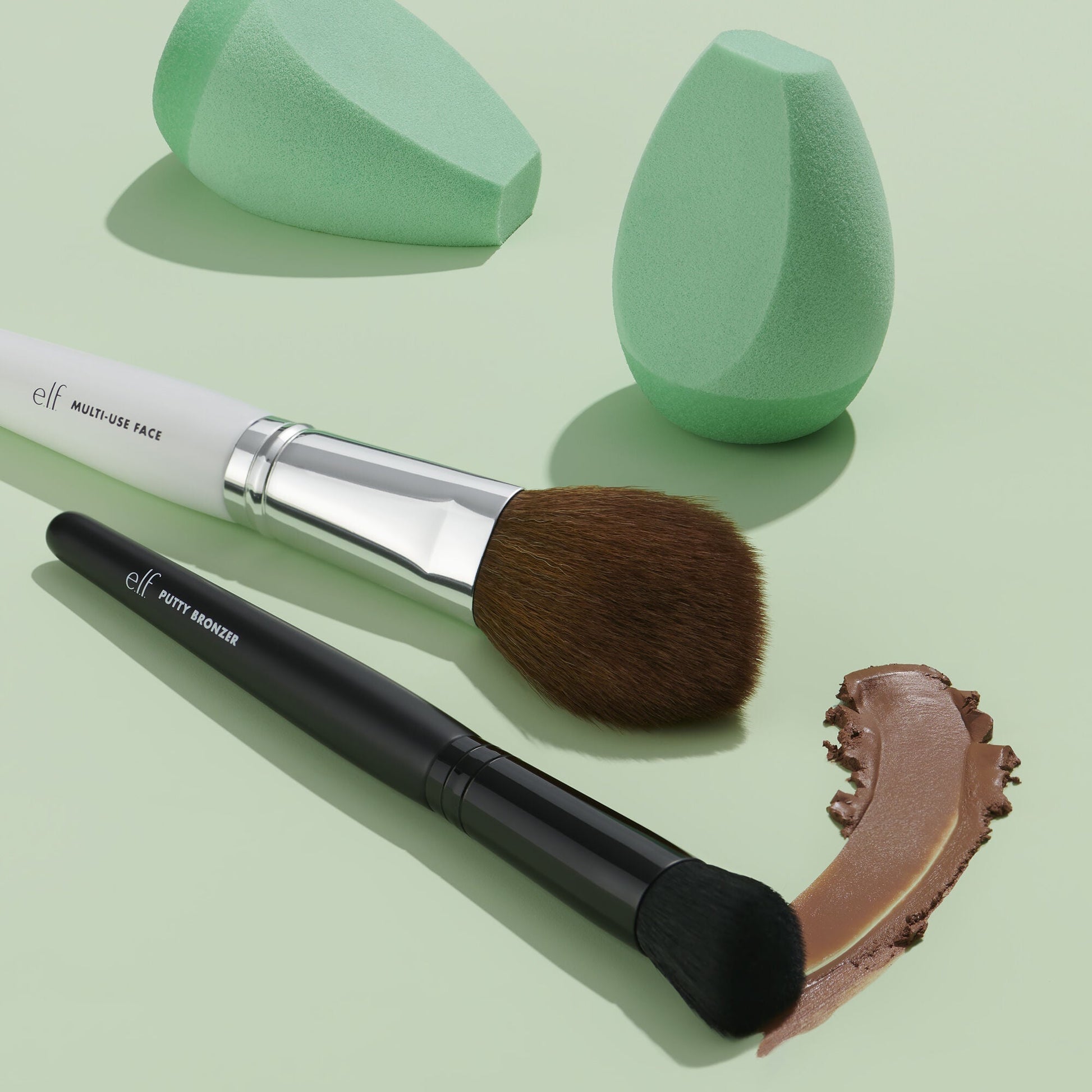 multi-use-face-brush-p8 082521_Brushes_V2_IGF.jpg