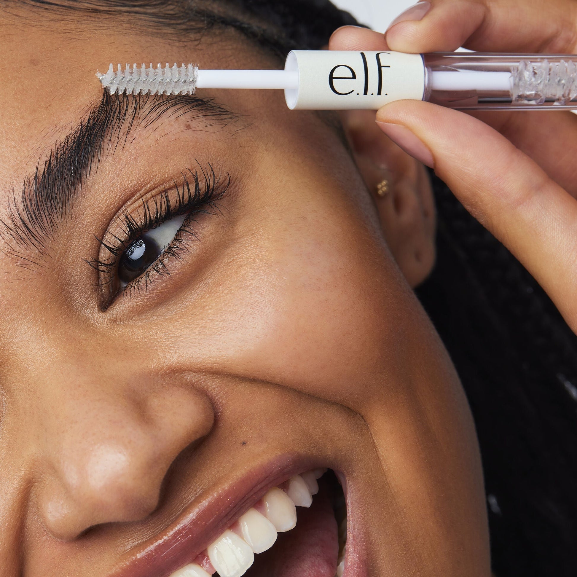 clear-brow-and-lash-mascara-t4 111422_Ayana_ClearBrowLash_3960_IGF_V2.jpg
