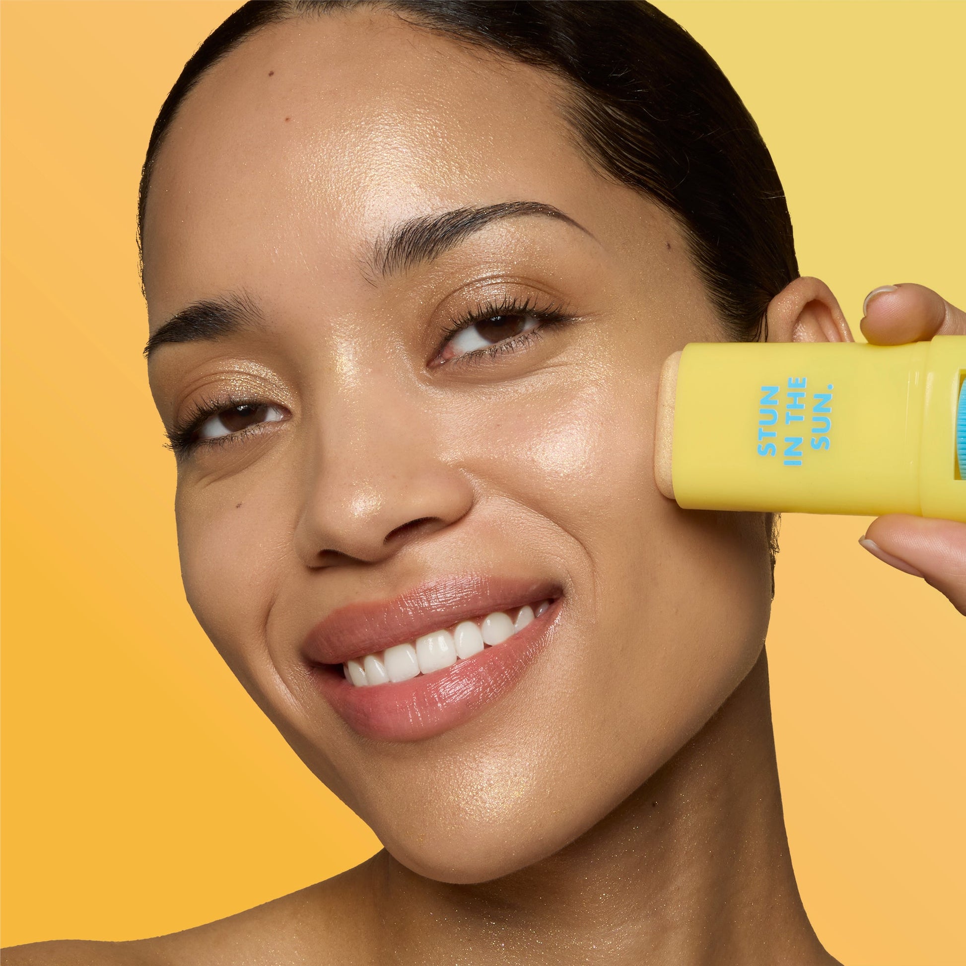 suntouchable-invisi-stick-spf-50-glitz-d2 57109_SUNTOUCHABLES_INVISI_STICK_CELINE_0221_V5.jpg