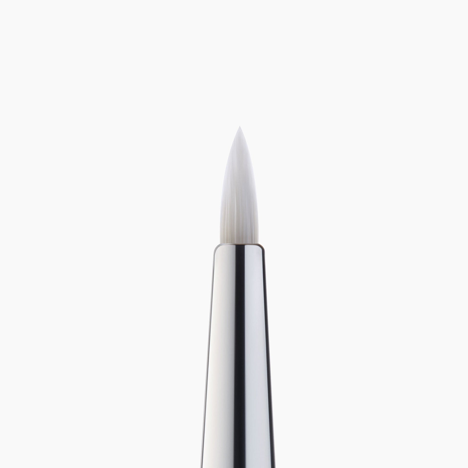 precision-dual-sided-eyebrow-brush-x5 85315_PrecisionEyelinerBrush_Macro_V2.jpg